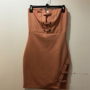 NWT mauve grommet bodycon dress